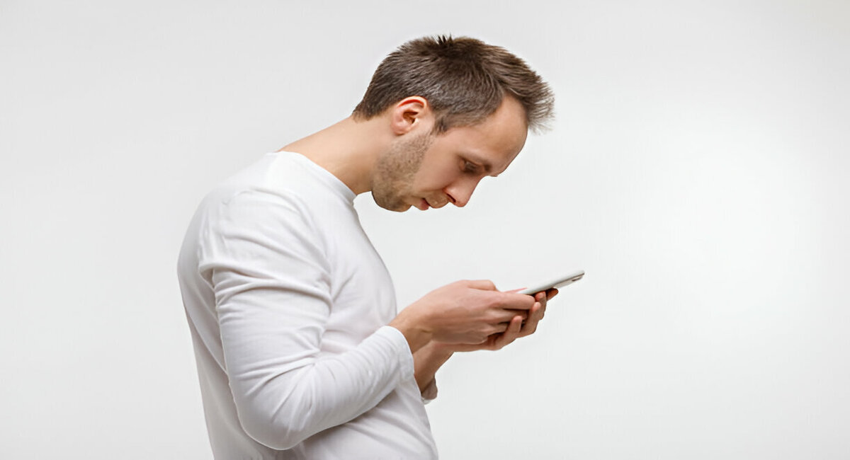 Tech Neck in Teens: Understanding, Preventing, and Treating Forward Head Posture